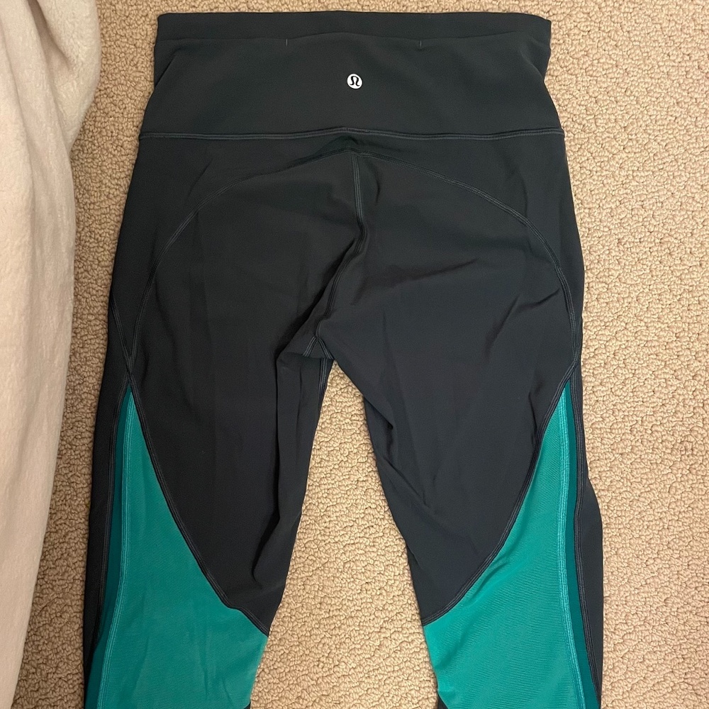 Lululemon crop leggings